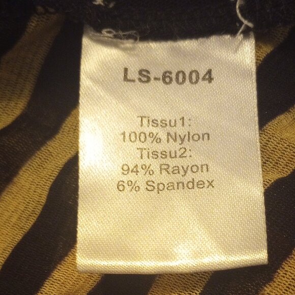 Lior Paris top multicolor geometric art L Lightly used! - Picture 6 of 6